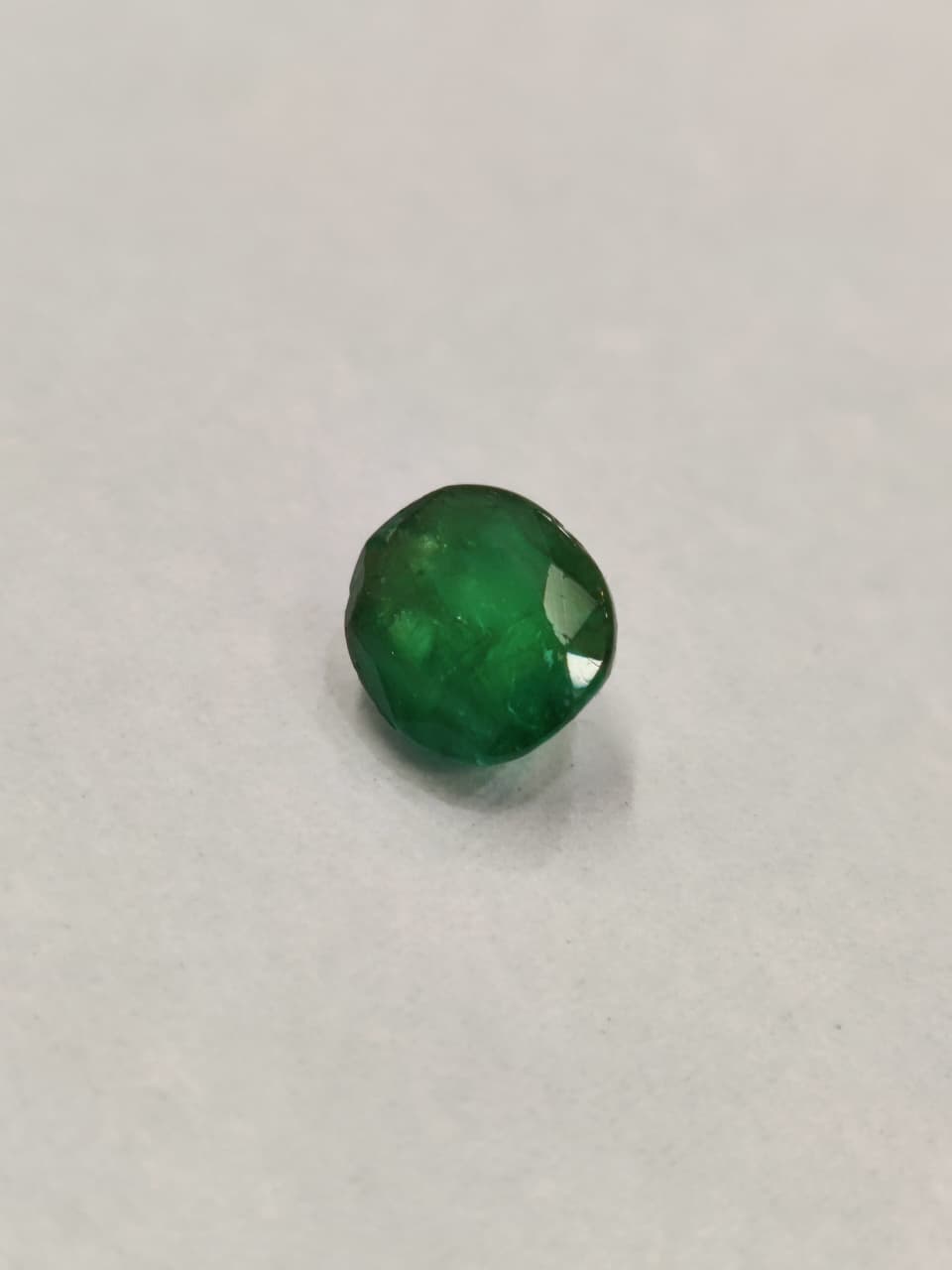 WhatsApp Image 2026-01-05 at 6.11.07 PM (1) Natural Emrald (Zambia) 4.35 carats - Image 1