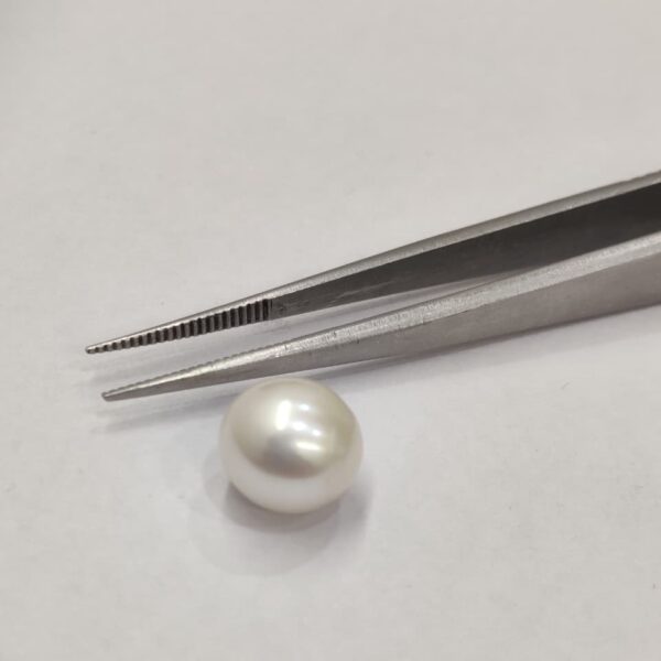 Natural South Sea Pearl 5.40 Carats
