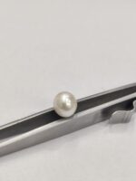 Natural South Sea Pearl 4.70 Carats - Image 2