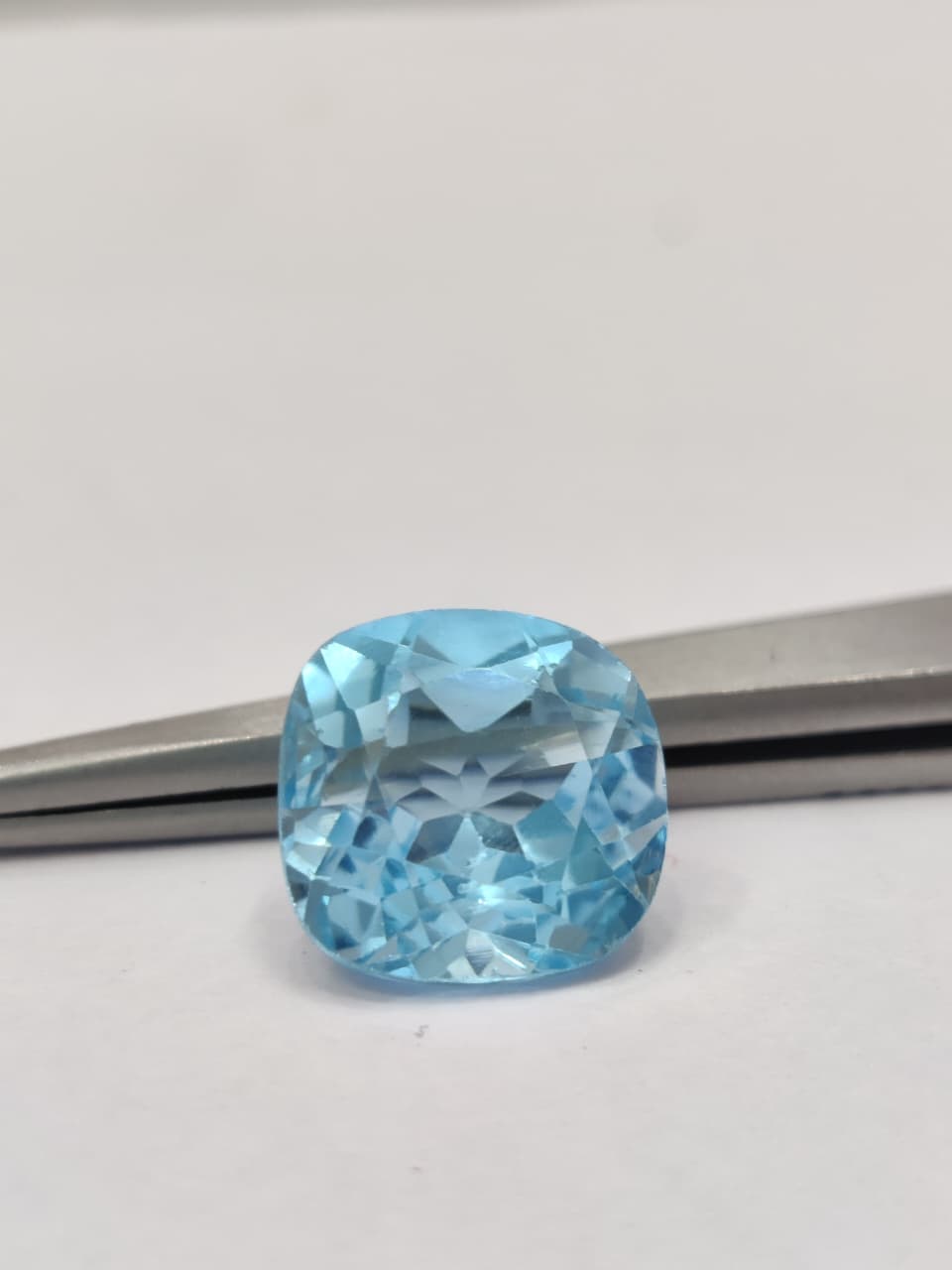 WhatsApp Image 2026-02-18 at 2.53.28 PM Blue Topaz 9.56 Carats (Neelomani) - Image 1