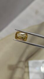 Natural Yellow Sapphire - 5 Carats (Cylone Sri Lanka) - Image 2