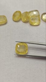NATURAL YELLOW SAPPHIRE 10.40 CARATS (CYLONE SRI LANKA) - Image 4