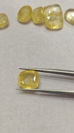 NATURAL YELLOW SAPPHIRE 10.40 CARATS (CYLONE SRI LANKA) - Image 3
